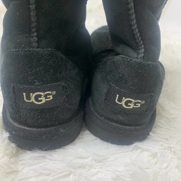 UGG Black Boot Size 3 - Picture 4 of 7